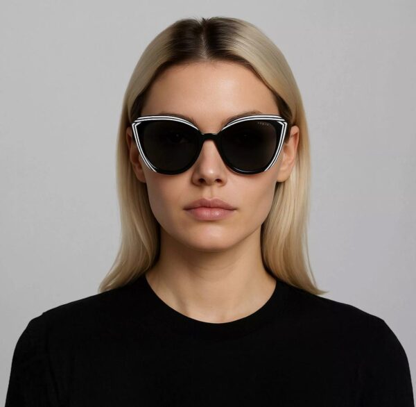 Óculos De Sol Gatinho. - Preto & Branco - 56