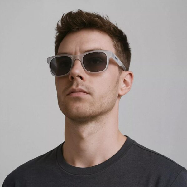 Óculos De Sol Retangular. - Branco & Cinza Escuro - 54