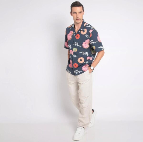 Zara - Camisa Donuts. - Azul Marinho & Rosa.