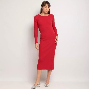 Vestido Midi Canelado. - Vermelho