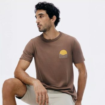 HERING - Camiseta Geométrica. - Marrom & Amarela