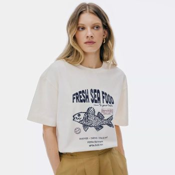 Camiseta Hering Peixe - Off White & Azul Marinho