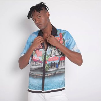 Zara - Camisa Com Inscrições. - Azul & Vermelha.