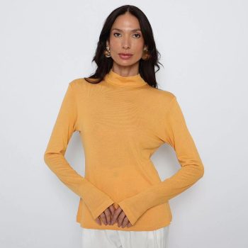 Blusa Básica. - Laranja Claro. - Forum